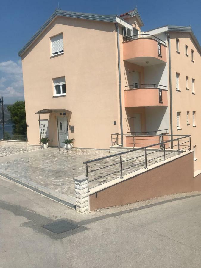 Apartments Villa Zica Trogir Exterior foto